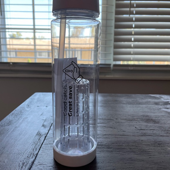 NWOT Bulletline Juice Infuser water bottle. - Picture 3 of 5